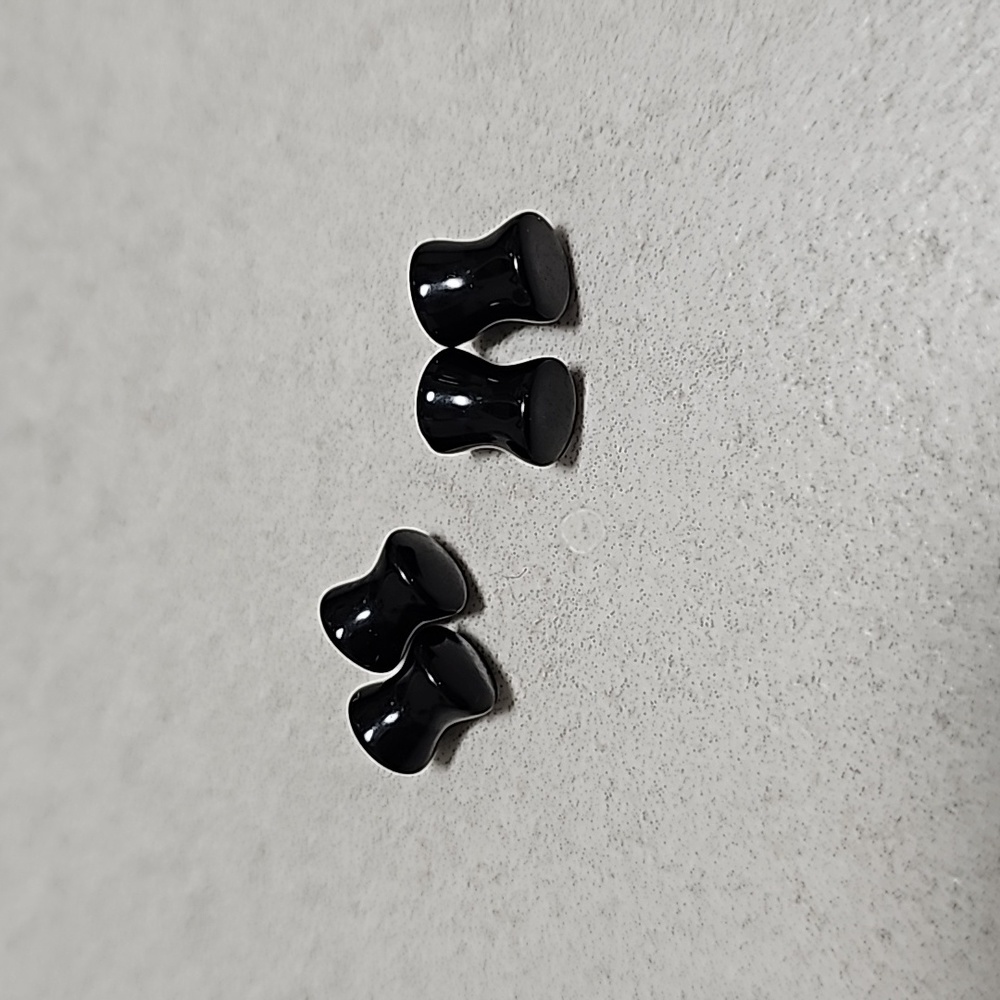 2 sets of gages